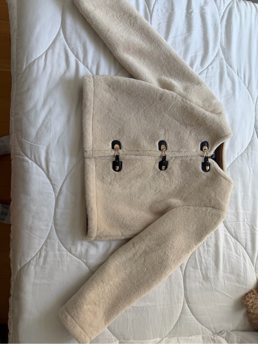 Zara Cream Toggle Wool-Blend Cropped Jacket